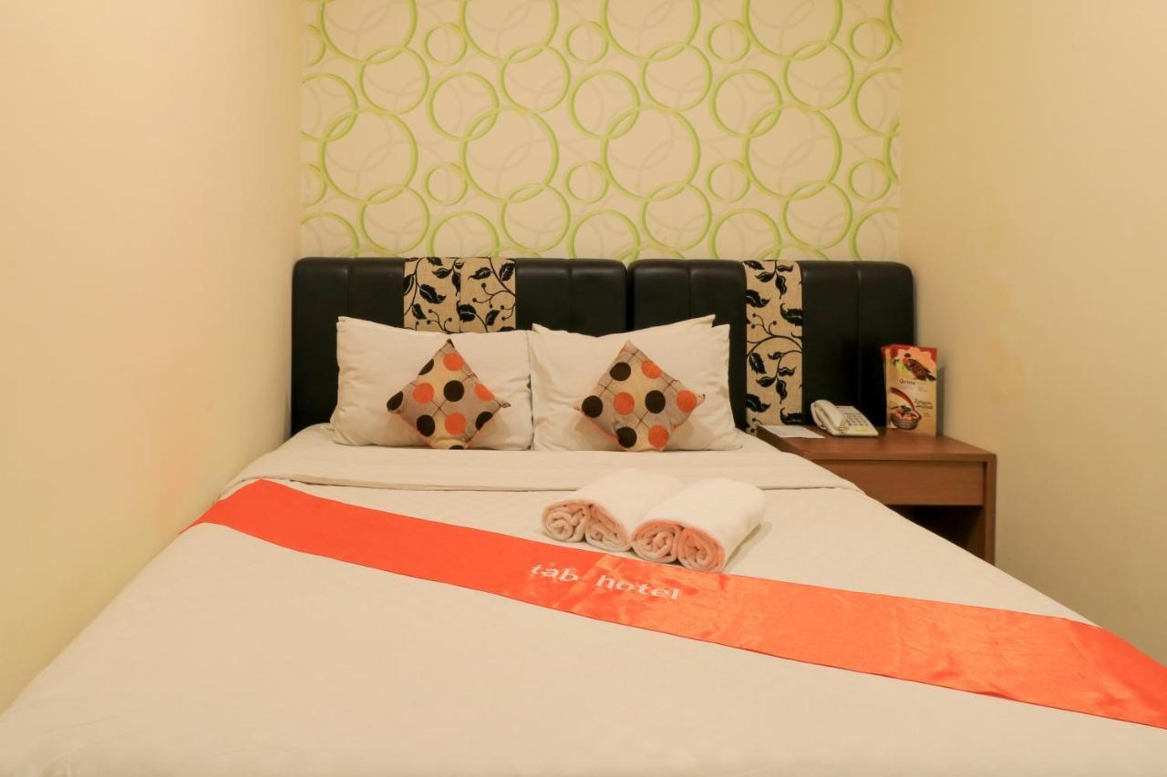 Tab Hotel Surabaja Zewnętrze zdjęcie