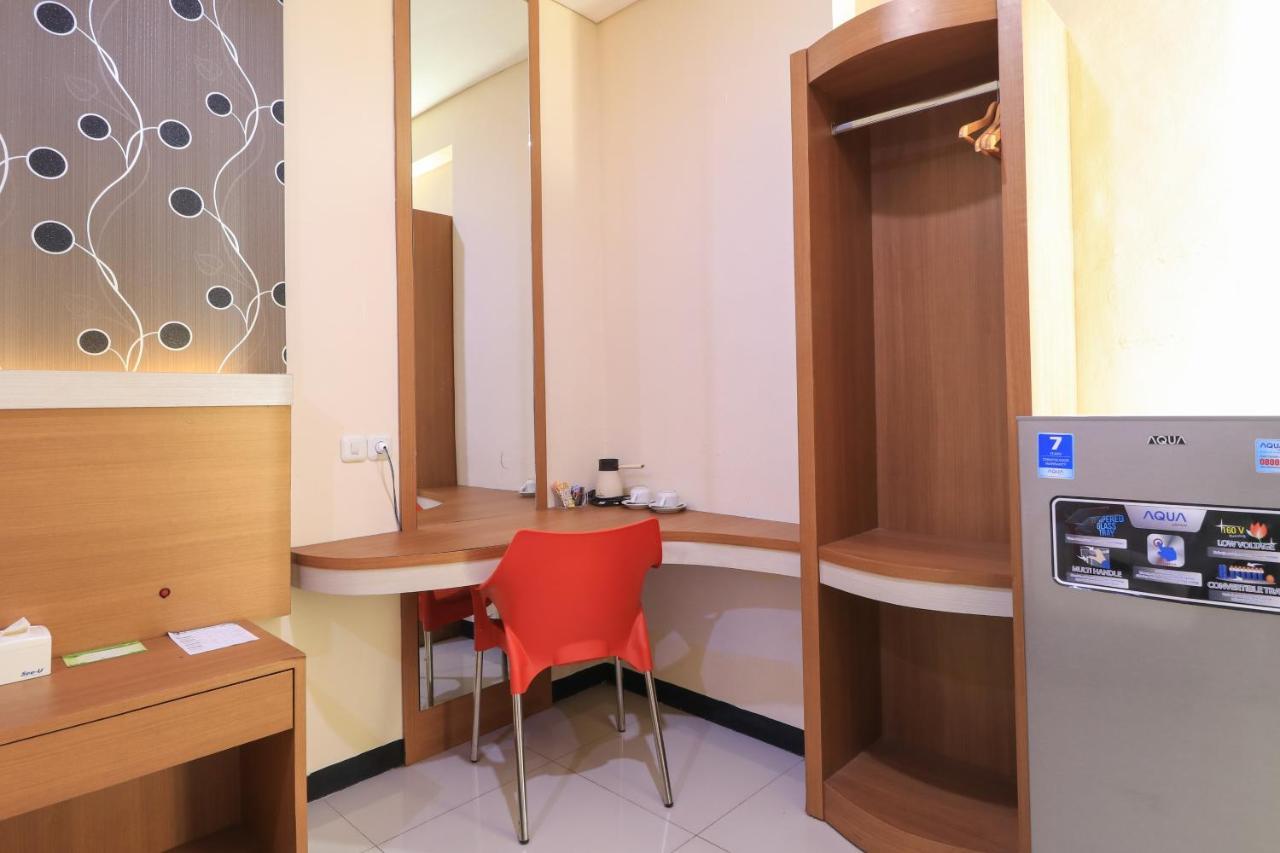 Tab Hotel Surabaja Zewnętrze zdjęcie