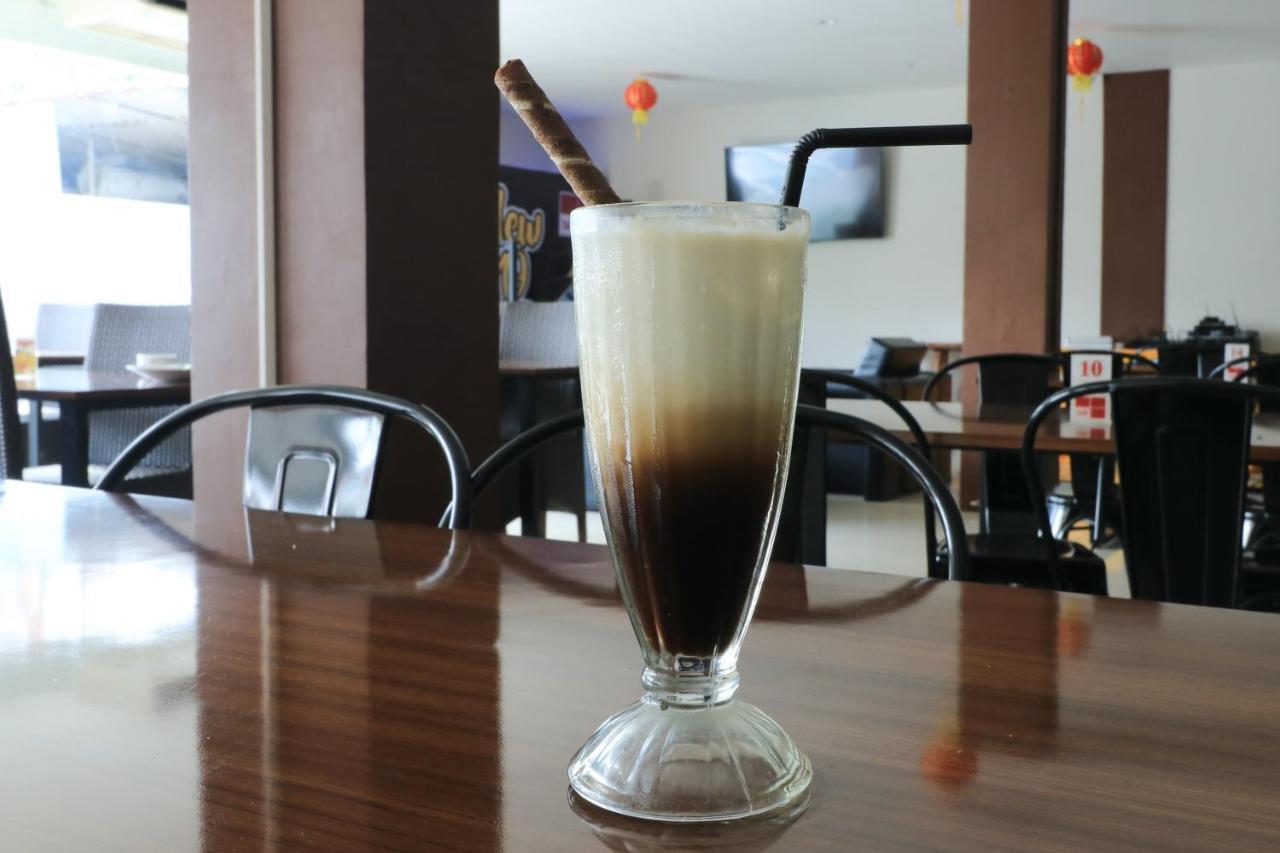 Tab Hotel Surabaja Zewnętrze zdjęcie