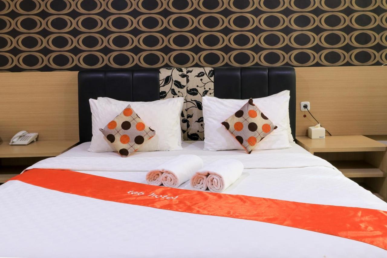 Tab Hotel Surabaja Zewnętrze zdjęcie
