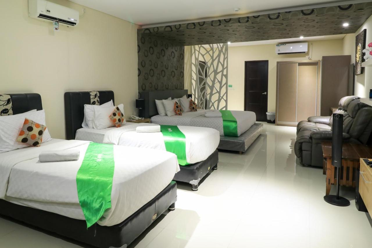 Tab Hotel Surabaja Zewnętrze zdjęcie
